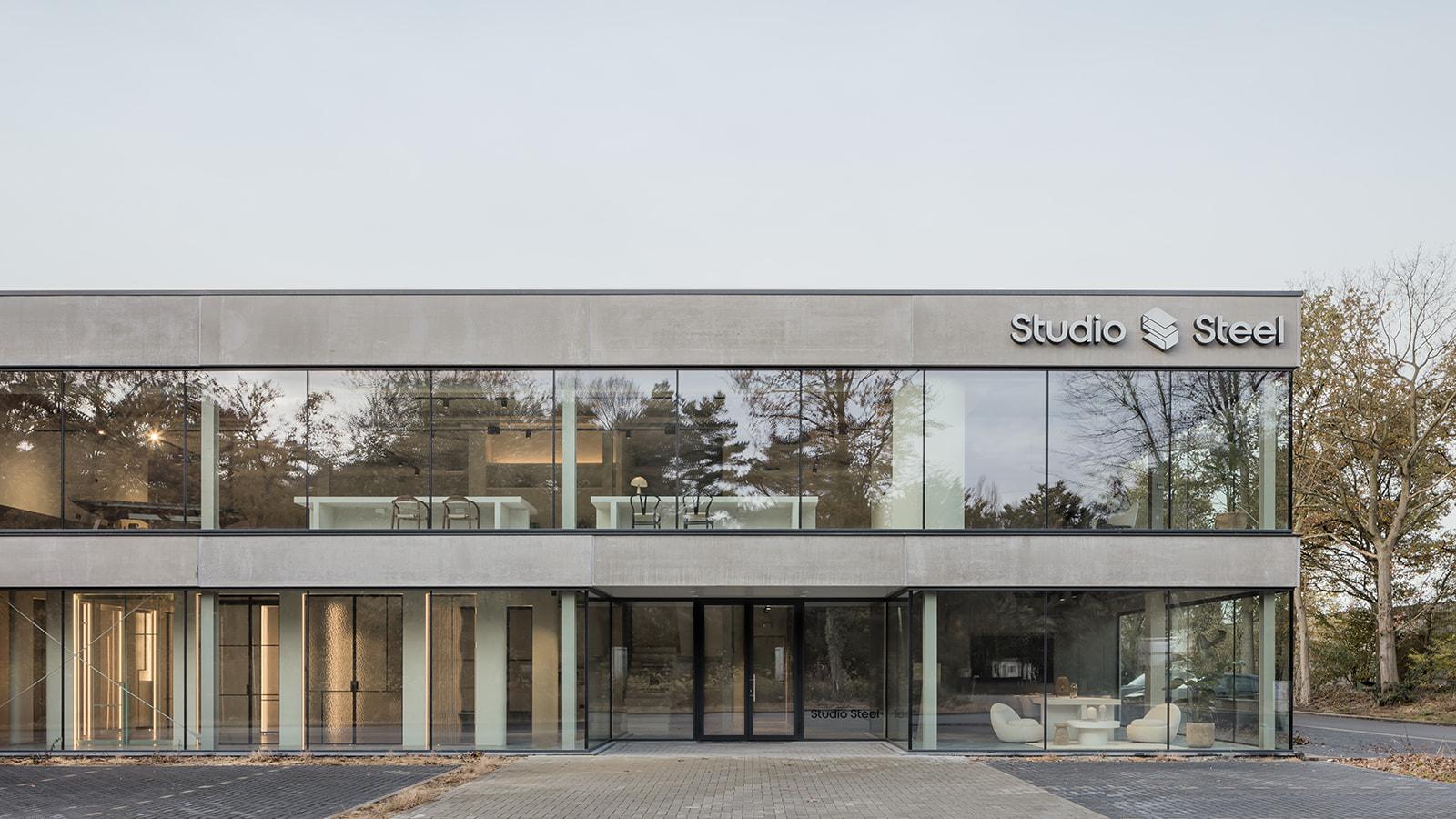 Showroom Antwerpen Buiten