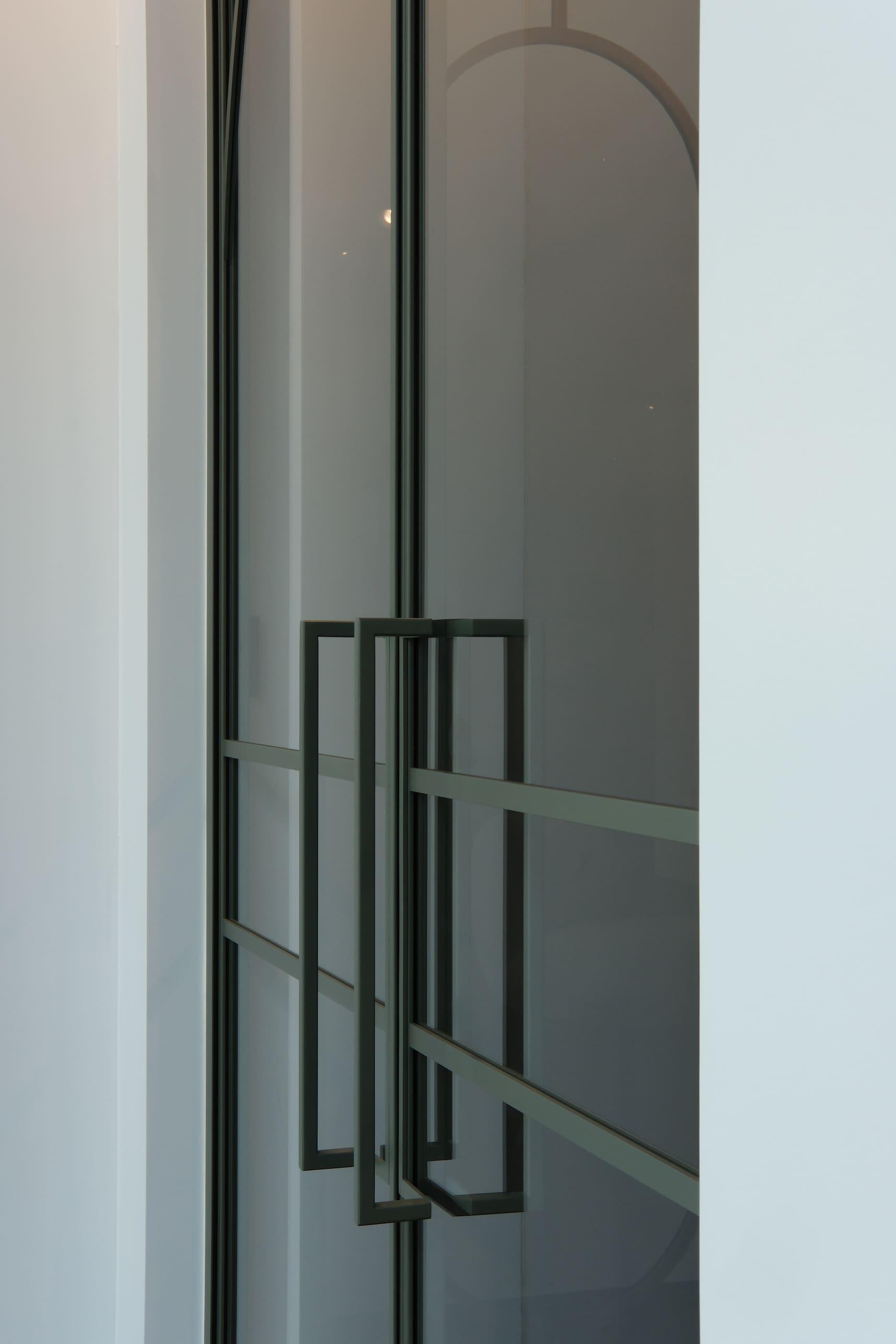 Showroom Kortrijk Handgreep